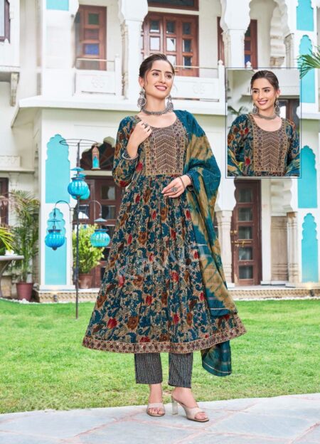 NYRA CUT CREAM AND GREEN COLOUR FULL SET