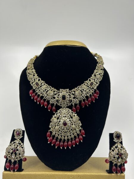 GRAND VICTORIAN- NECK SET