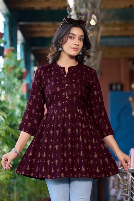 SHORT TOPS - DARK MAROON COLOUR